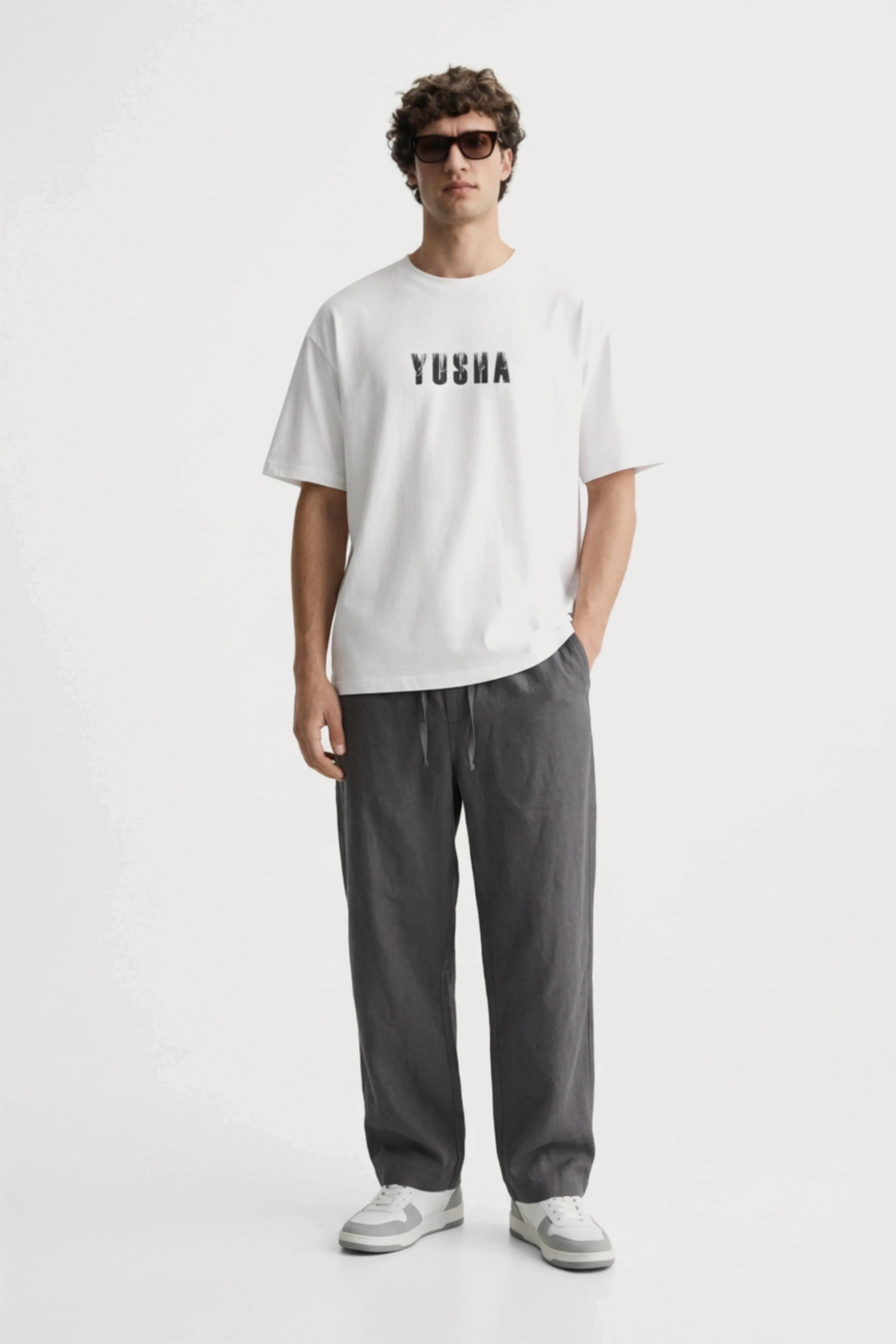 Men’s charcoal loosefit twill cotton joggers