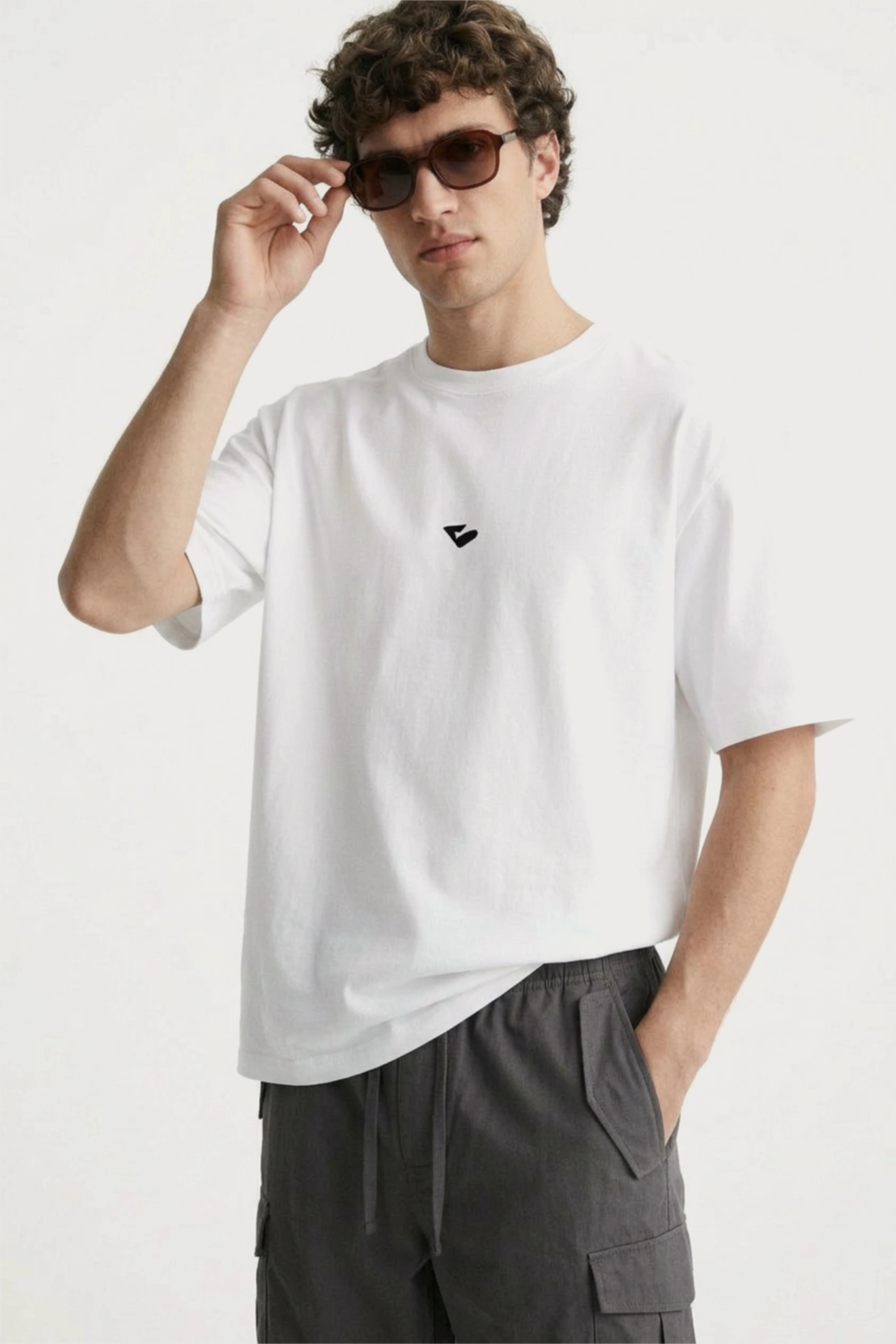 Men’s charcoal loosefit twill cotton cargo pants