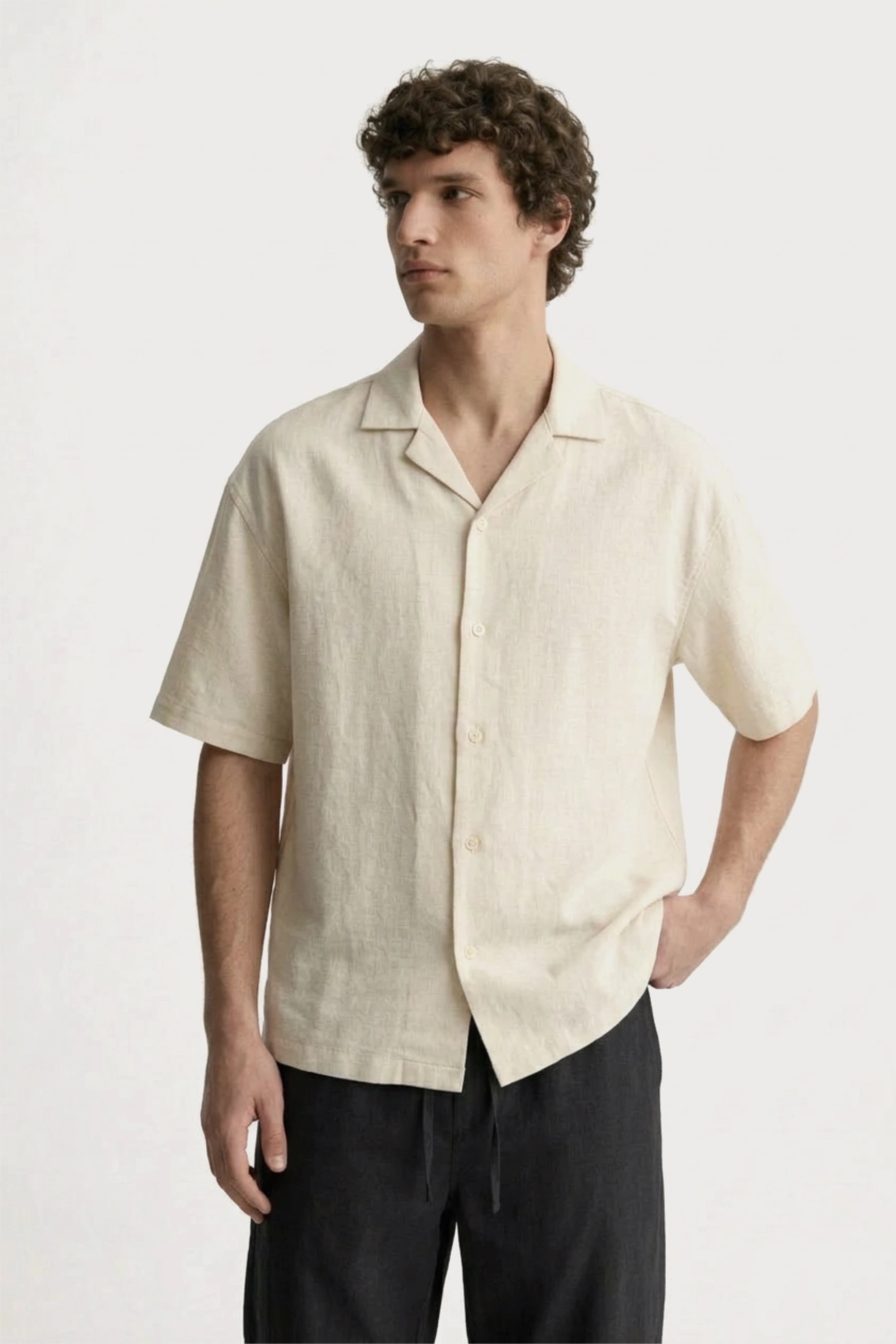 Men’s off white loosefit camp collar cotton shirt