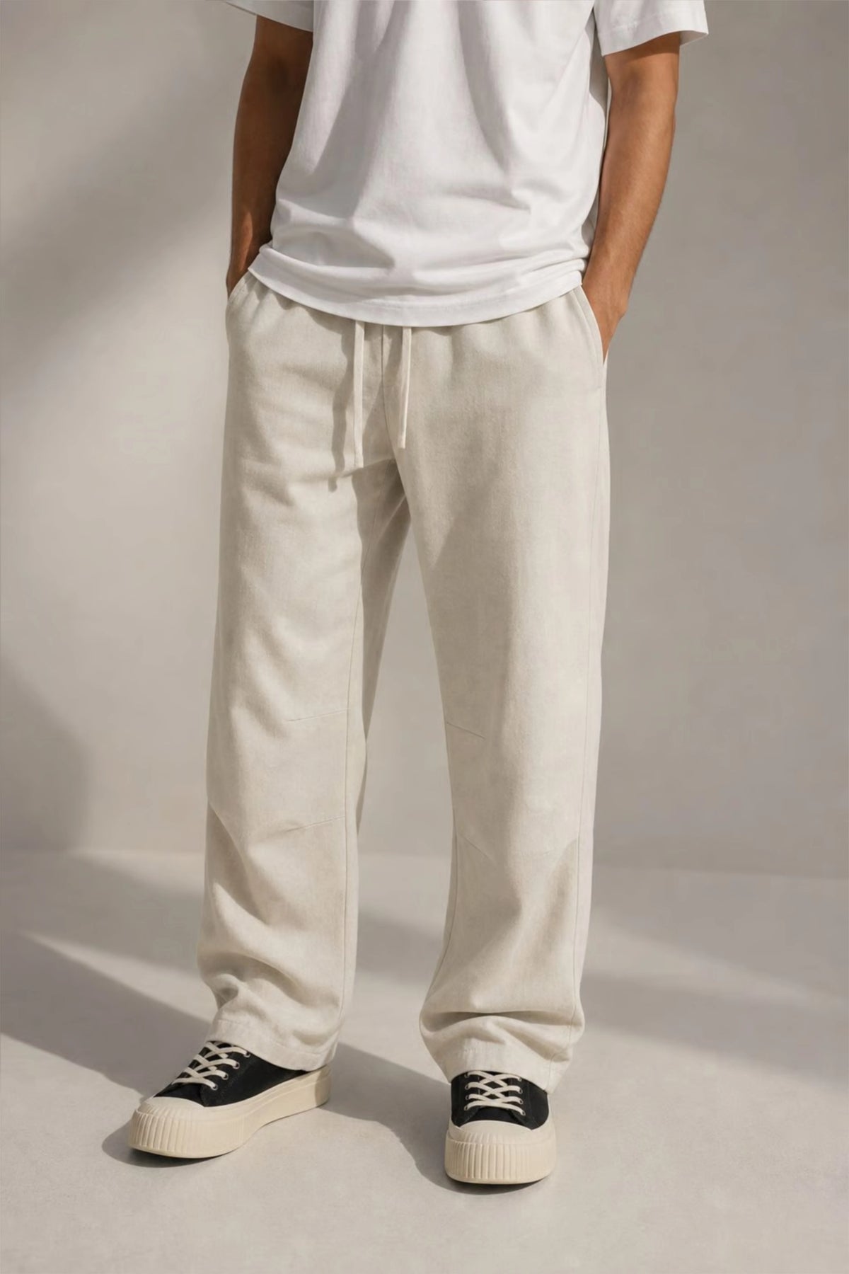 Men’s off white loosefit twill cotton joggers