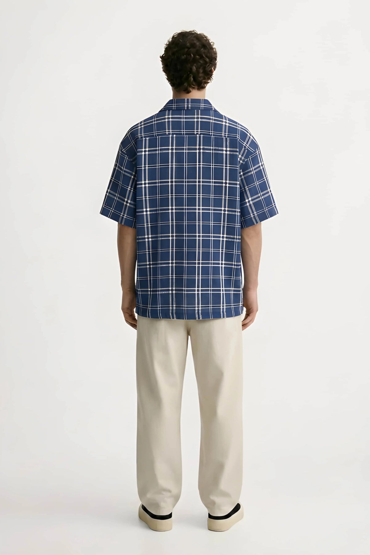Men’s navy blue checked loosefit camp collar cotton shirt