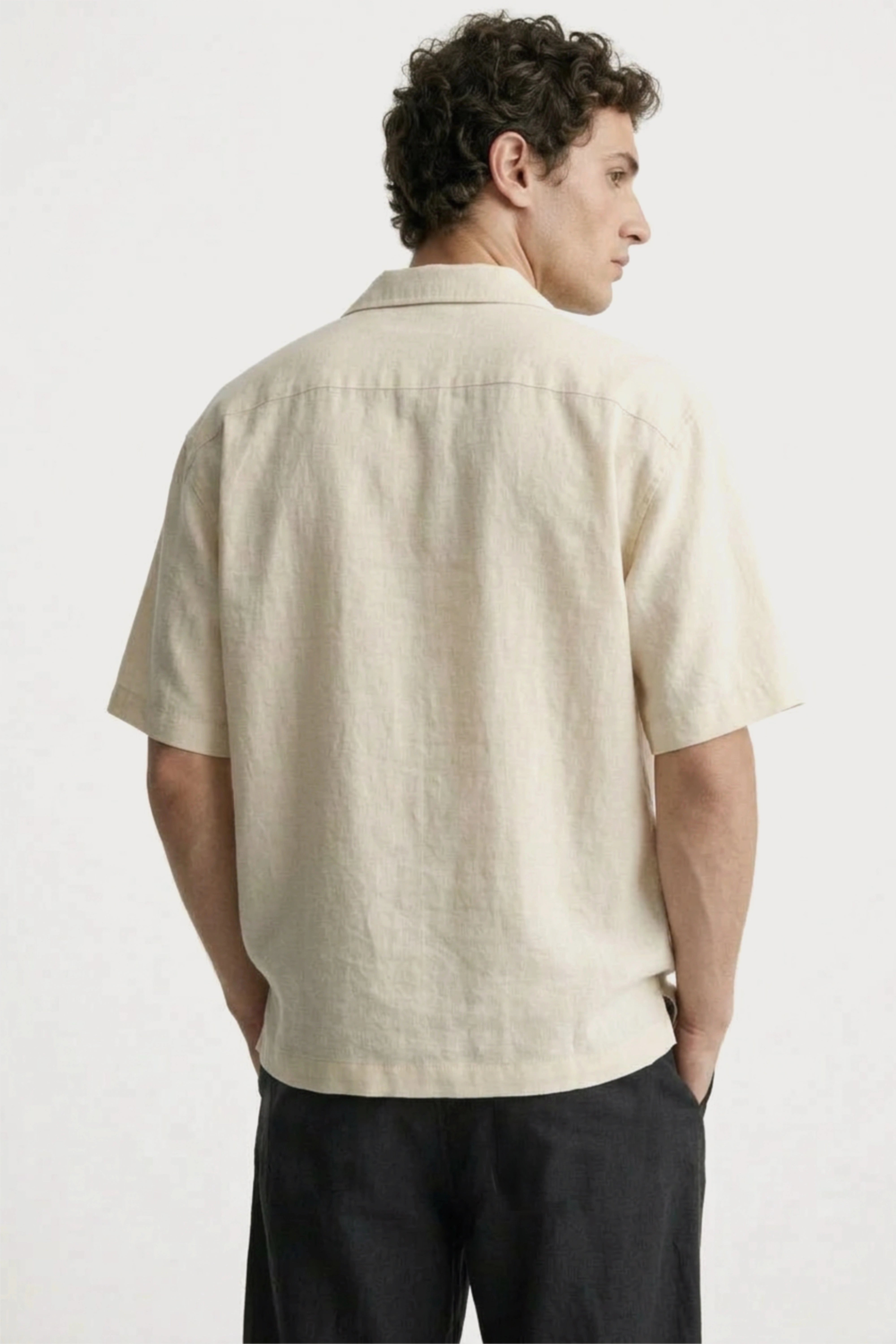 Men’s off white loosefit camp collar cotton shirt