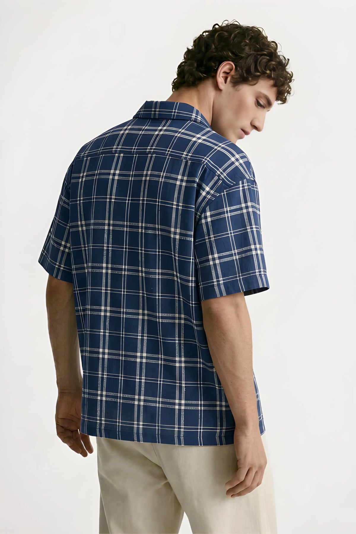 Men’s navy blue checked loosefit camp collar cotton shirt