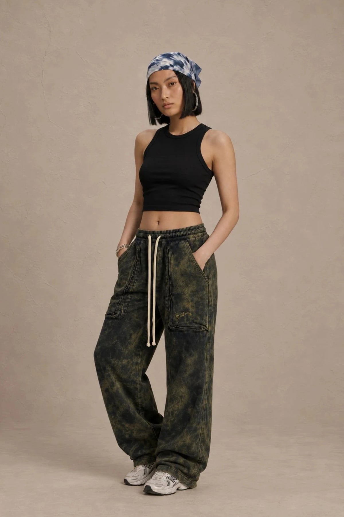 Women's black sleeveless ribbed cotton crop top